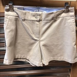 NWT Southern Tide - Khaki 5 inch short